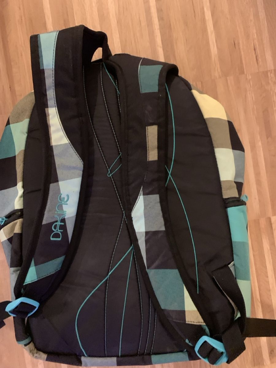 Dakine Rucksäcke: Dakine Rucksack, grün gemustert – Gebraucht aus Neuenhof von Safetybay 1