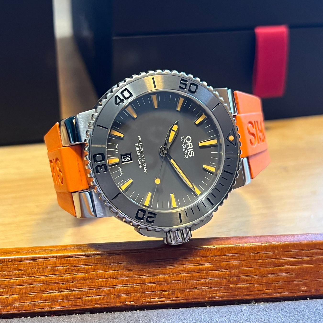 Oris Uhren: Oris Aquis Date Automatic Full Set 01 733 7653 4158 – Gebraucht aus Carouge GE von Watchaser 6
