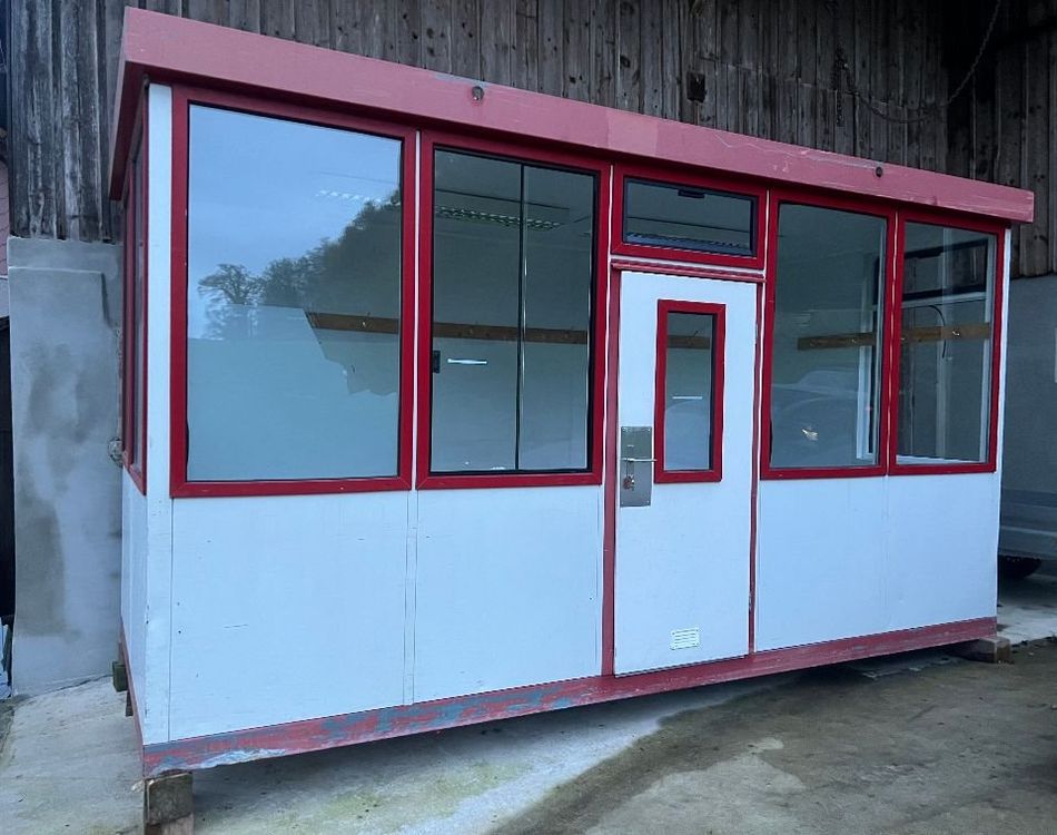 Un container vitré (D'occasion) à Russy pour CHF 1900 – retrait ...