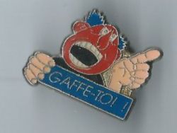Plaketten & Abzeichen: Gaffe-toi, Pin – Gebraucht aus Zürich von t24_de