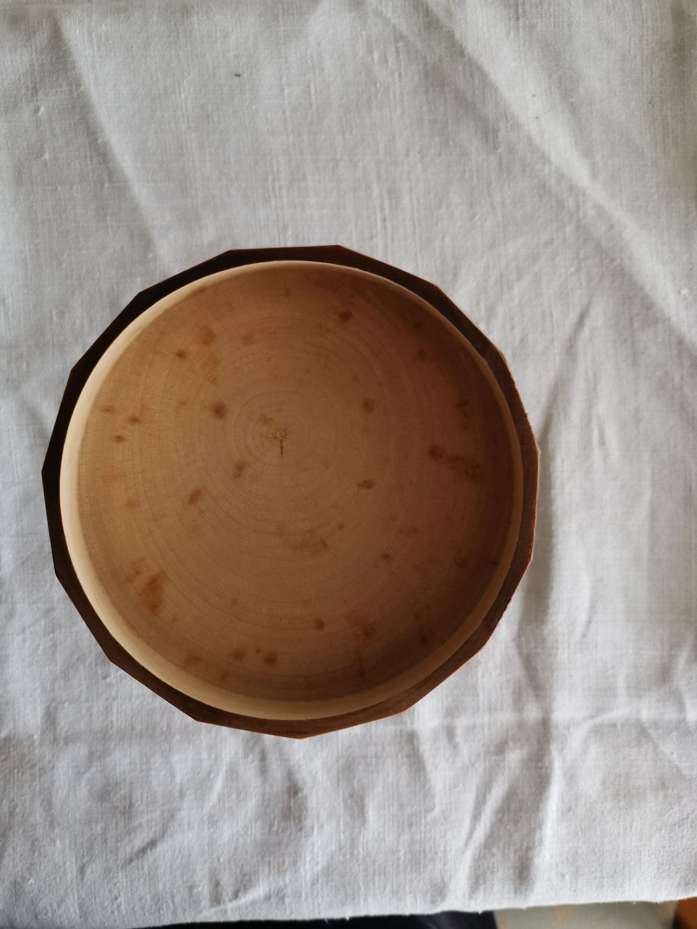 Holzartikel: Holzdose mit Deckel – Gebraucht aus La Tour-de-Peilz von minipuce123 3
