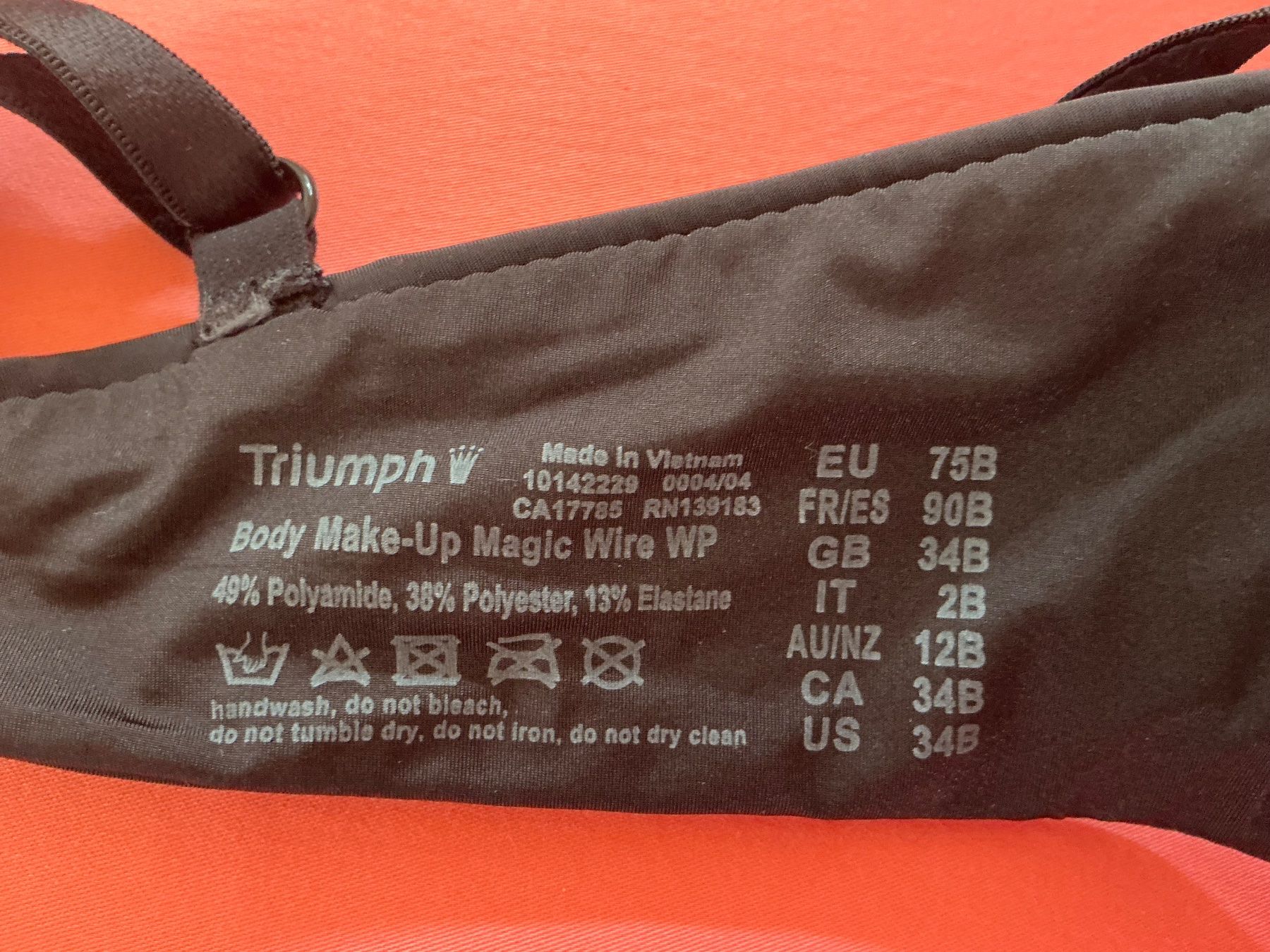 Triumph Altra biancheria intima: 3 Triumph BH, Gr. 75B – Usato da Cormondrèche venduto da fra_gn5t 7