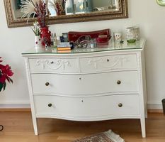 Kommode weiss mit Glasplatte guter Zustand