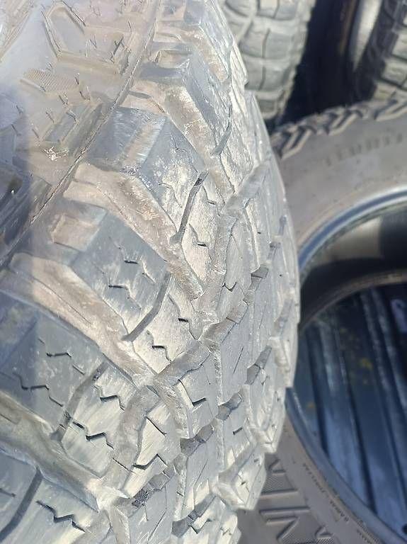 Sonstiges Schreiben & Zeichnen: Dodge Ram Reifen 325/65R18Zoll – Gebraucht aus Arnegg von Funny05 2