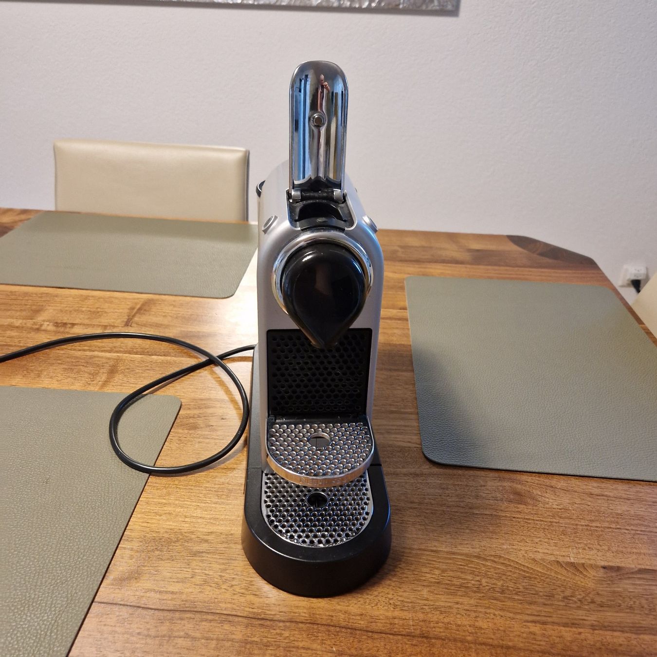 Kaffeemaschinen & Espressomaschinen: Nespresso Maschine – Gebraucht aus Luzern von real014
