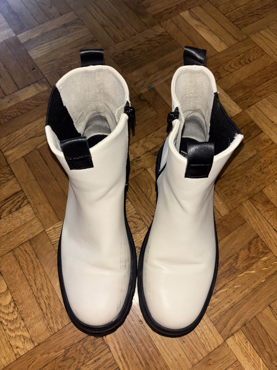 Zara Scarpe da donna: Bottines ZARA blanc cassé – Nuovo (secondo la descrizione) da Chêne-Bougeries venduto da sor_9rzp 1