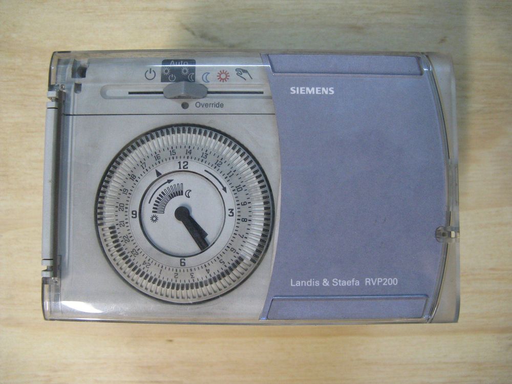 SIEMENS LANDIS & Staefa RVL470 RVL 470 Heizungsregler Steuerung