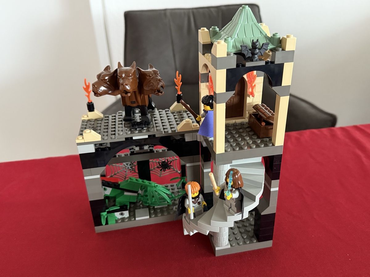 Lego Kit di costruzioni: Lego Harry Potter Forbidden Corridor 4706 – Usato da Kloten venduto da Mak10auto 1