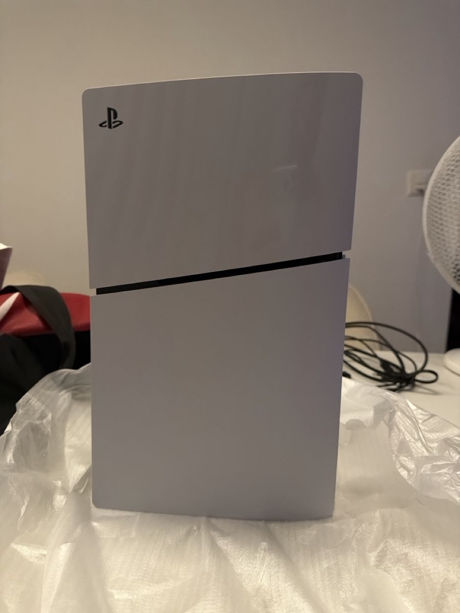 Sony Console: Sony PlayStation 5 Konsole mit Controller und Kabeln – Nuovo (secondo la descrizione) da Bülach venduto da Jeremias.mueller 1