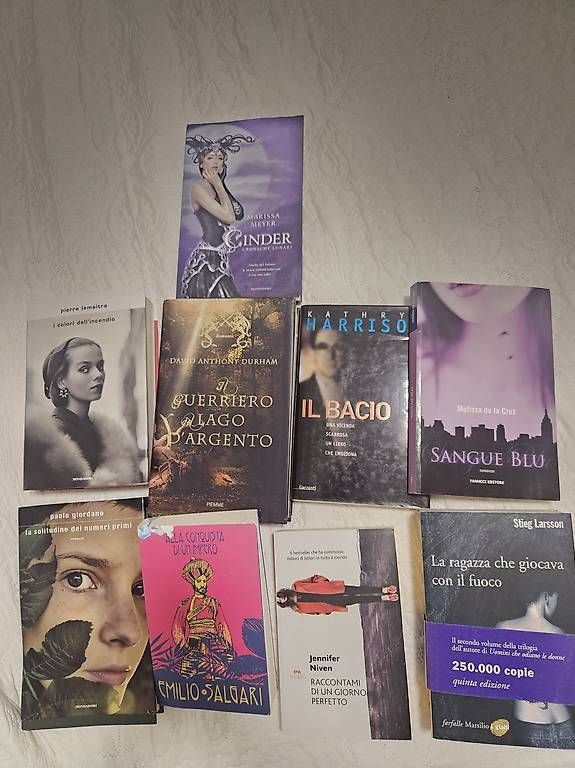 Livres: Vendo romanzi  – D'occasion à Bellinzona par cat_fnx5