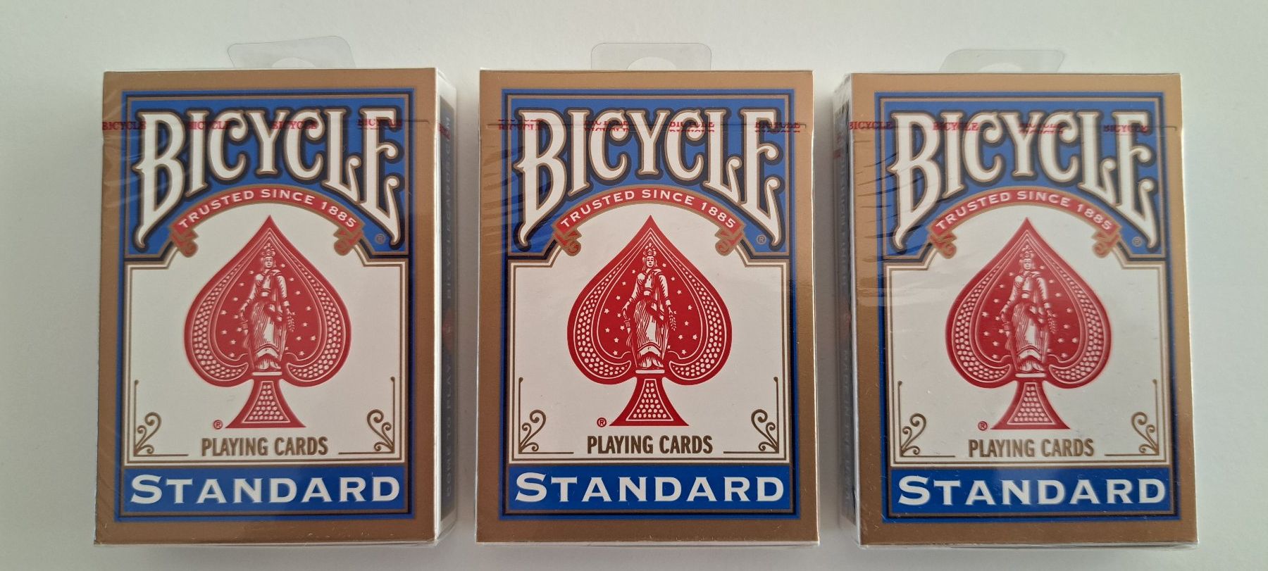 Spiele: 3 Stück Bicycle Playing Cards Standard – Neu und originalverpackt aus Reiden von Zizki