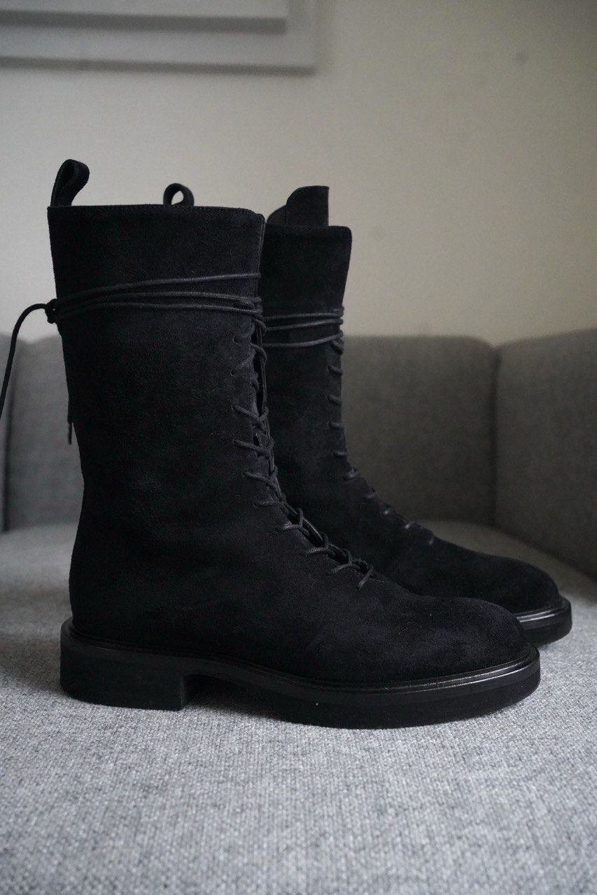 Khaite Scarpe da donna: KHAITE Conley Boots In Black, 39 – Usato da Meilen venduto da altt