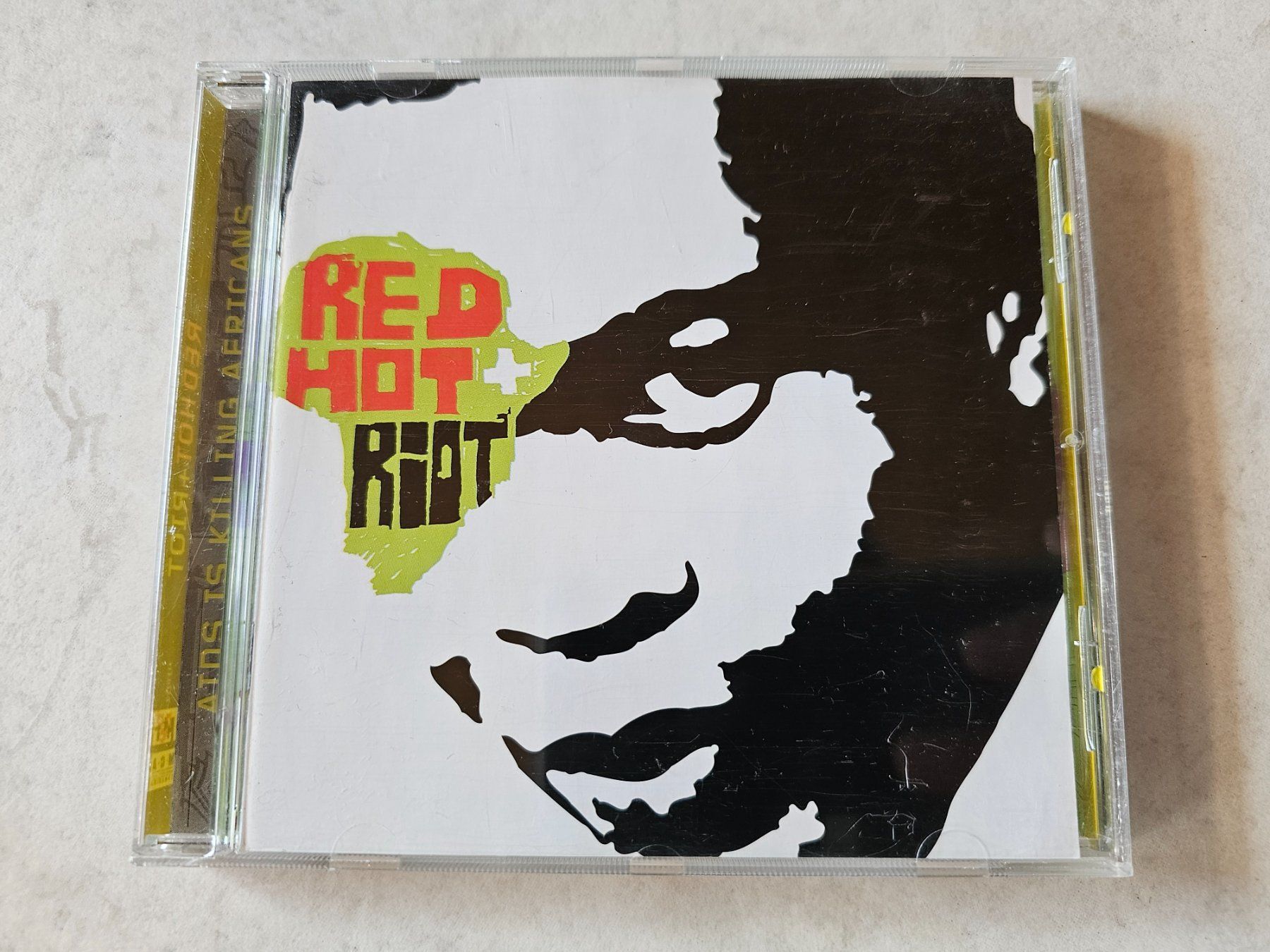 CD: Red Hot + Riot – Usato da Schneisingen venduto da backstore24