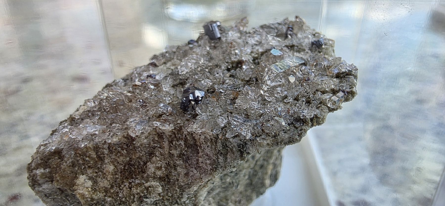Minerali & Pietre curative: Rutil Knopfrutil Lärcheltini Binntal. – Usato da Glis venduto da nbu_65ys 1