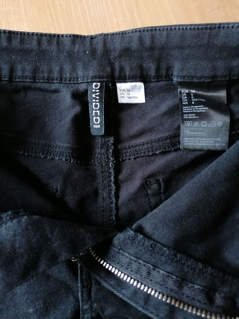 H&M Pantaloni: Shorts,36/38/170 – Usato da Solothurn venduto da Shanty.20 1