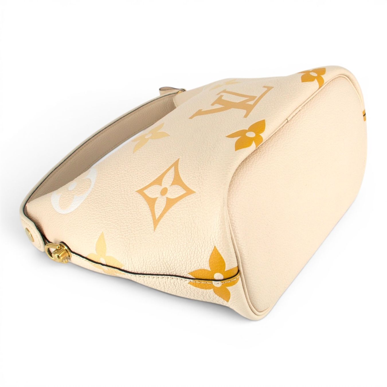 Louis Vuitton Taschen für Damen: Louis Vuitton Marshmallow PM empreinte by the pool – Gebraucht aus Binningen von Designerlabels 7
