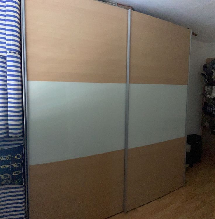 ArmoirePenderie pour habits Kaufen auf Ricardo