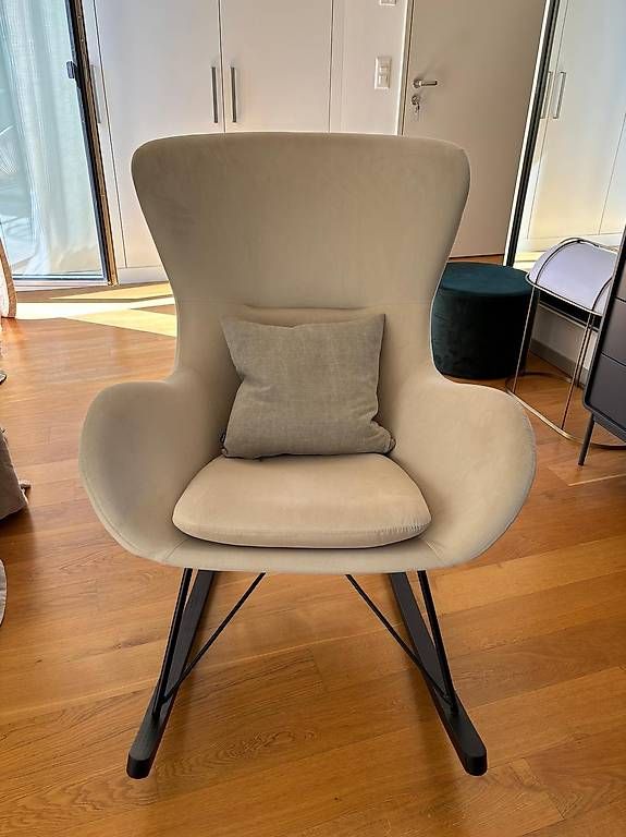 Sedie: White/ cream rockchair – Usato da Zürich venduto da mar_lz8m 2