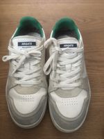 Axel Arigato sneaker size 39