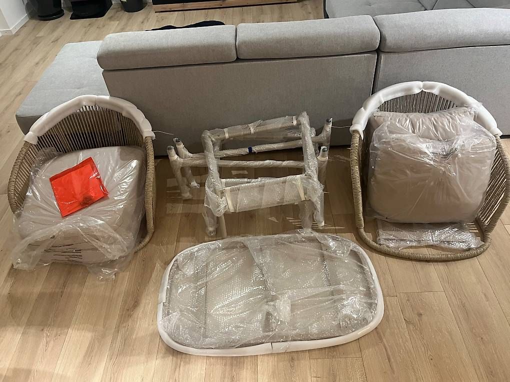 Set de table et chaises: Gartenlounge originalverpackt – Neuf avec emballage d'origine à Interlaken par dar_ncl5 3