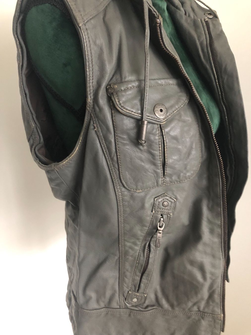 Gilet & Giacche senza maniche: Nile Ledergilet – Nuovo (secondo la descrizione) da Emmen venduto da ama_8wmn 2