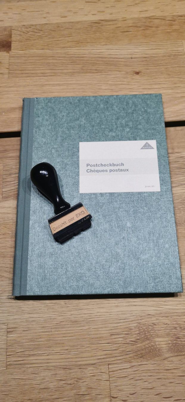 Tampons: Altes Postcheckbuch und Stempel – D'occasion à Gunzgen par 0Aurin0