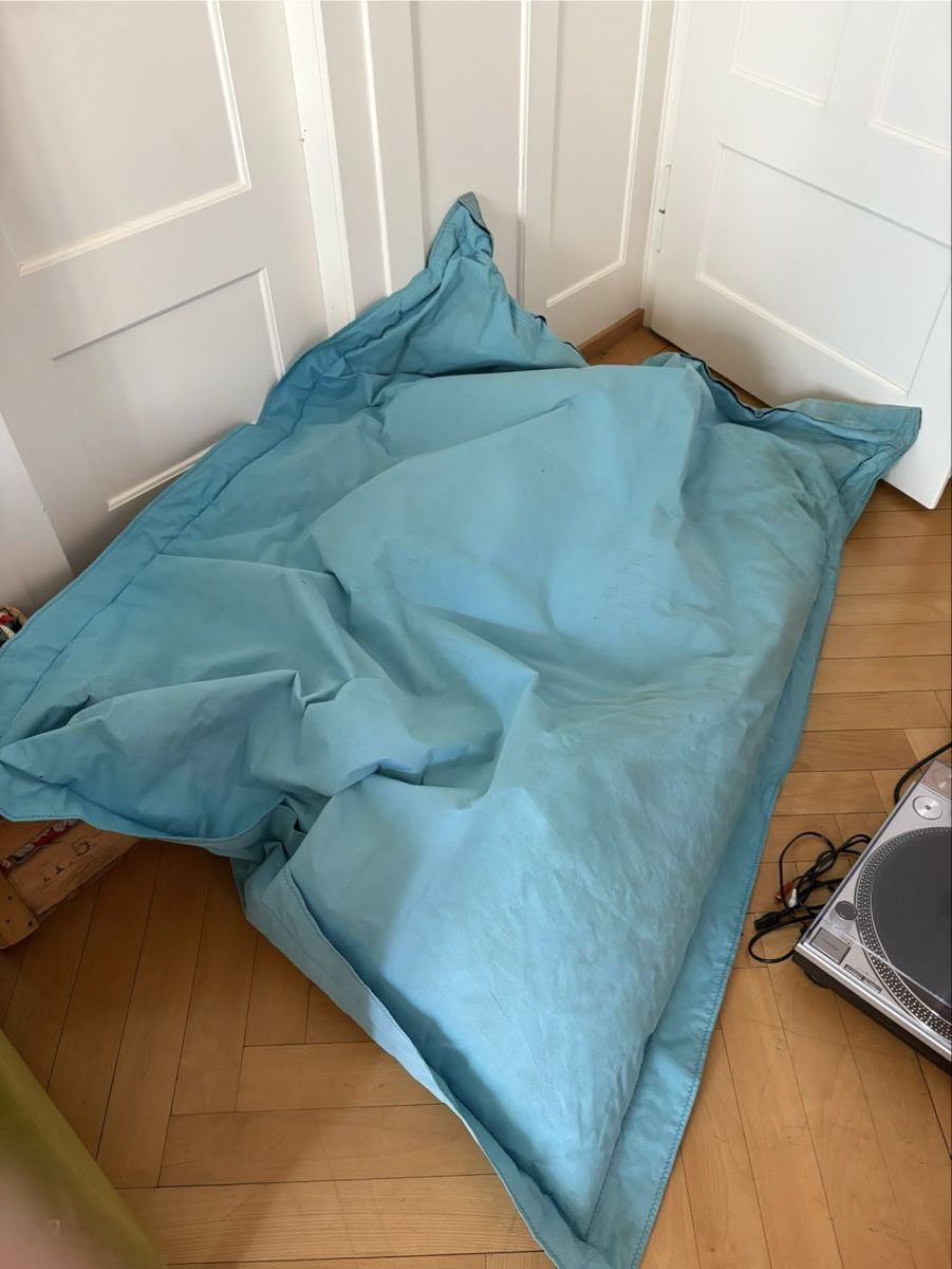 Coussins: Loungepillow, Sitzsack – D'occasion à Zürich par ea_so8p 1