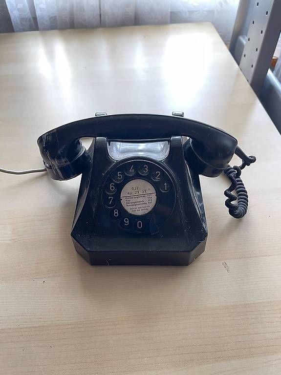 Telefoni: Téléphone rétro à cadran – Usato da Villars-sur-Glâne venduto da Anne-rose