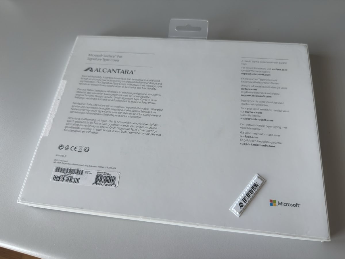Microsoft Tastaturen: Microsoft Surface Pro Alcantara Keyboard Cover – Gebraucht aus Erlenbach ZH von elmelon 1