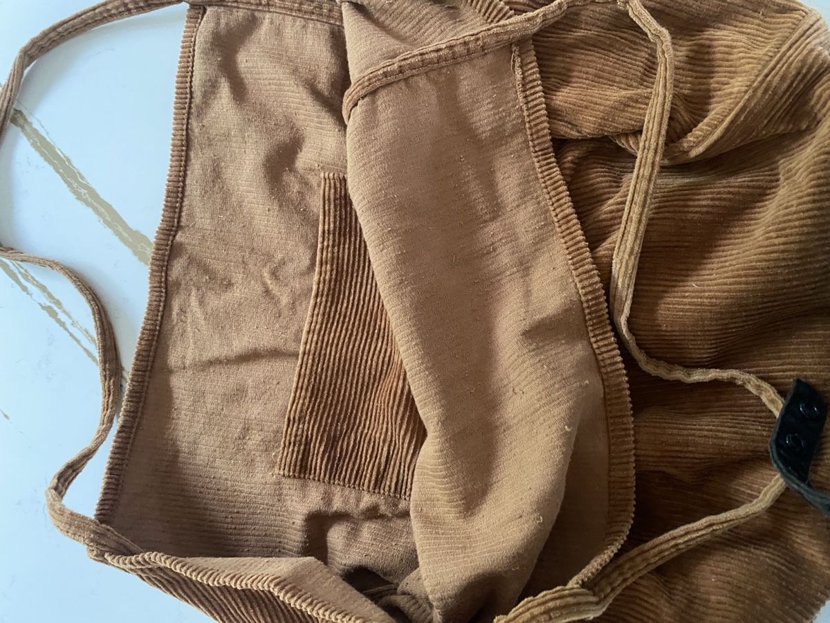 Sacs femmes: Tasche Cord braun – D'occasion à Ittenthal par Lorinakuprecht0 1
