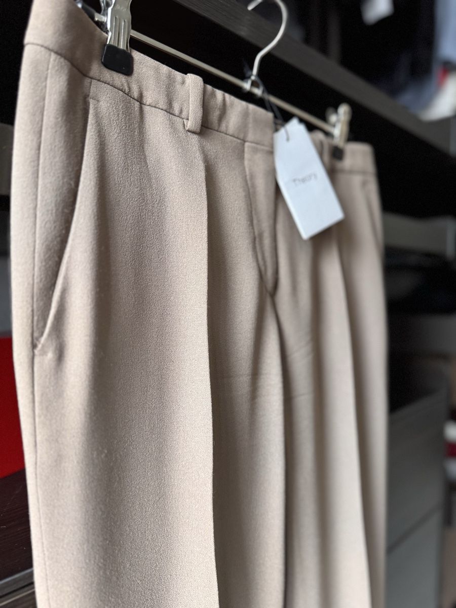 Theory Hosen: Theory Business Hose, Grösse 34 – Neu (gemäss Beschreibung) aus Wilderswil von Renaissance1 3