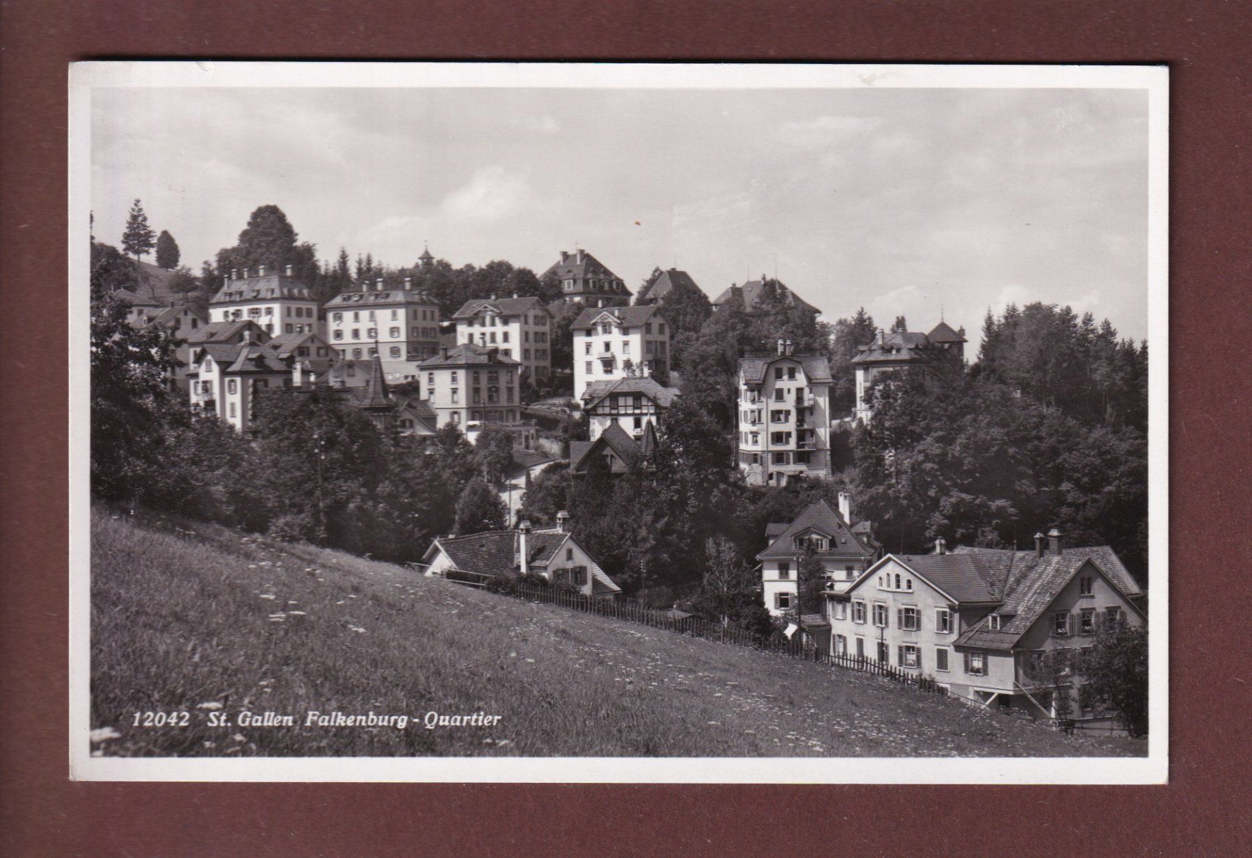 Cartoline postali: ST. GALLEN - Falkenburg-Quartier – Usato da Pully venduto da nicecards