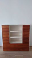 Highboard weiss, Türen Nussbaum Möbel Pfister 