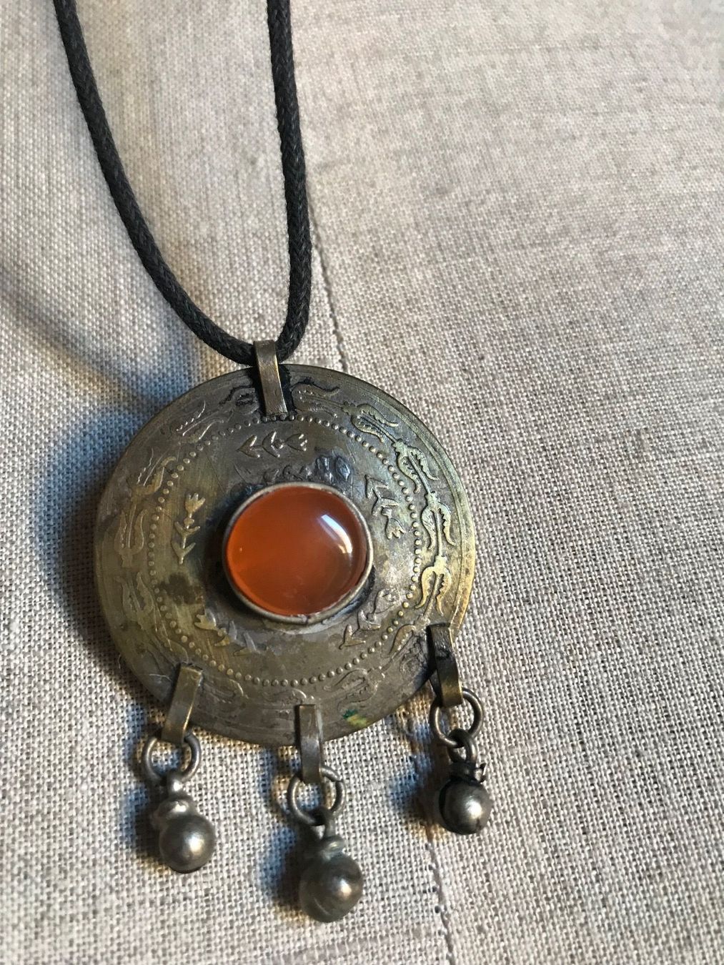 Anhänger: Amulett, Anhänger oder Brosche – Gebraucht aus Quinto von Arpe11 4