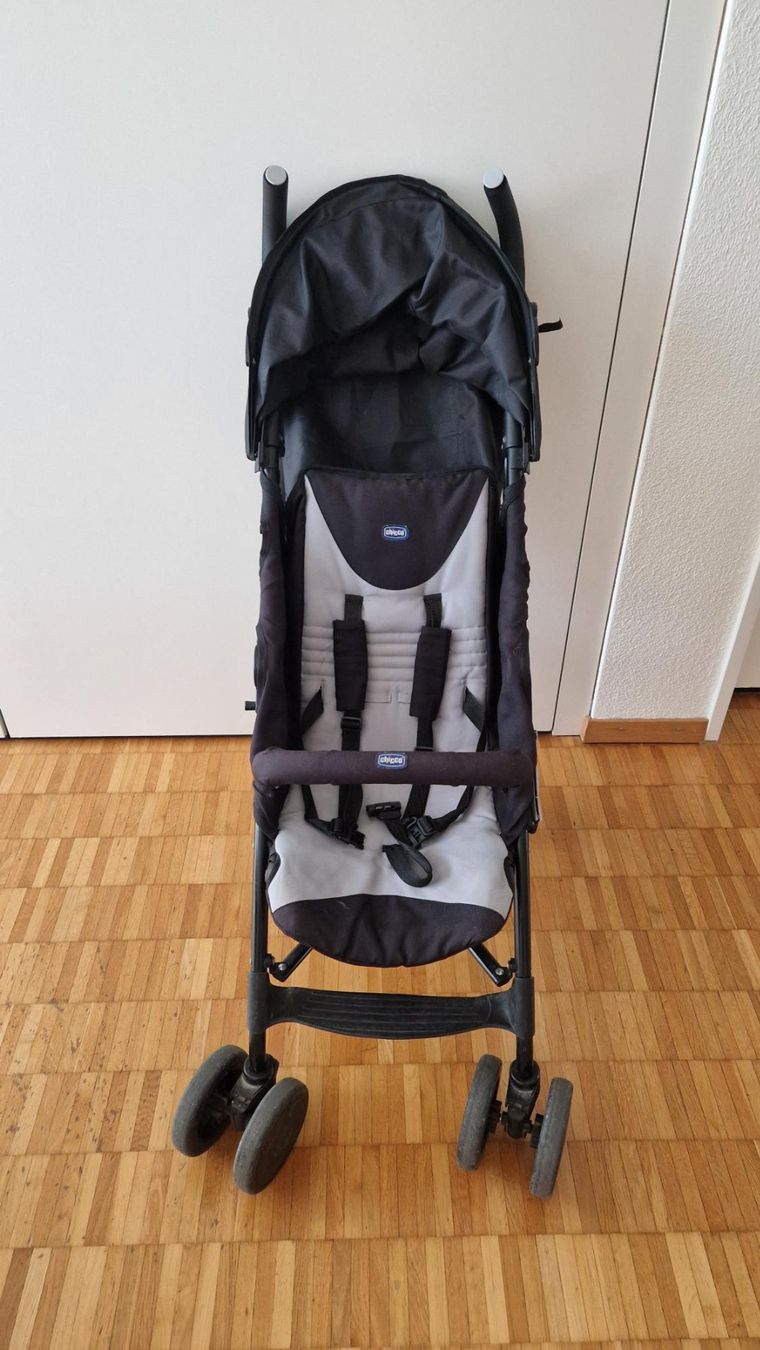 Carrozzine: CHICCO Buggy Kinderwagen Echo Lite zusammenklappbar – Usato da Winterthur venduto da lorenabrunner 1