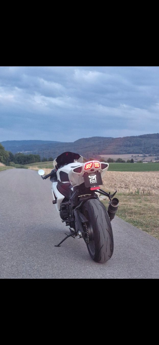 Suzuki Strasse: Suzuki GSX-R 600 K9 – Gebraucht aus Reinach BL von sch_r8cb 3