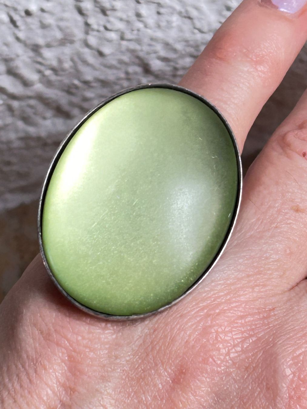Anelli: Ring grosse frühlingsgrün  (50) – Usato da Laufen venduto da belleskulptur