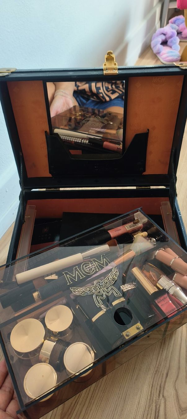 Mcm Valigie: MCM Kosmetik Koffer – Usato da Beringen venduto da Holly.80 3