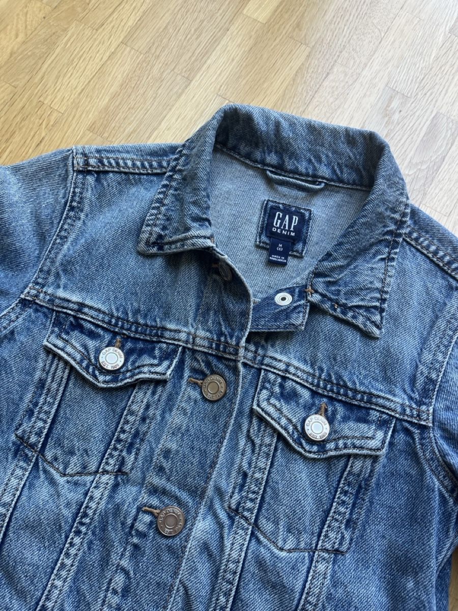 Gap Giacche & Cappotti: Zeitlose Gap Jeansjacke – Usato da Frauenfeld venduto da ggkkh