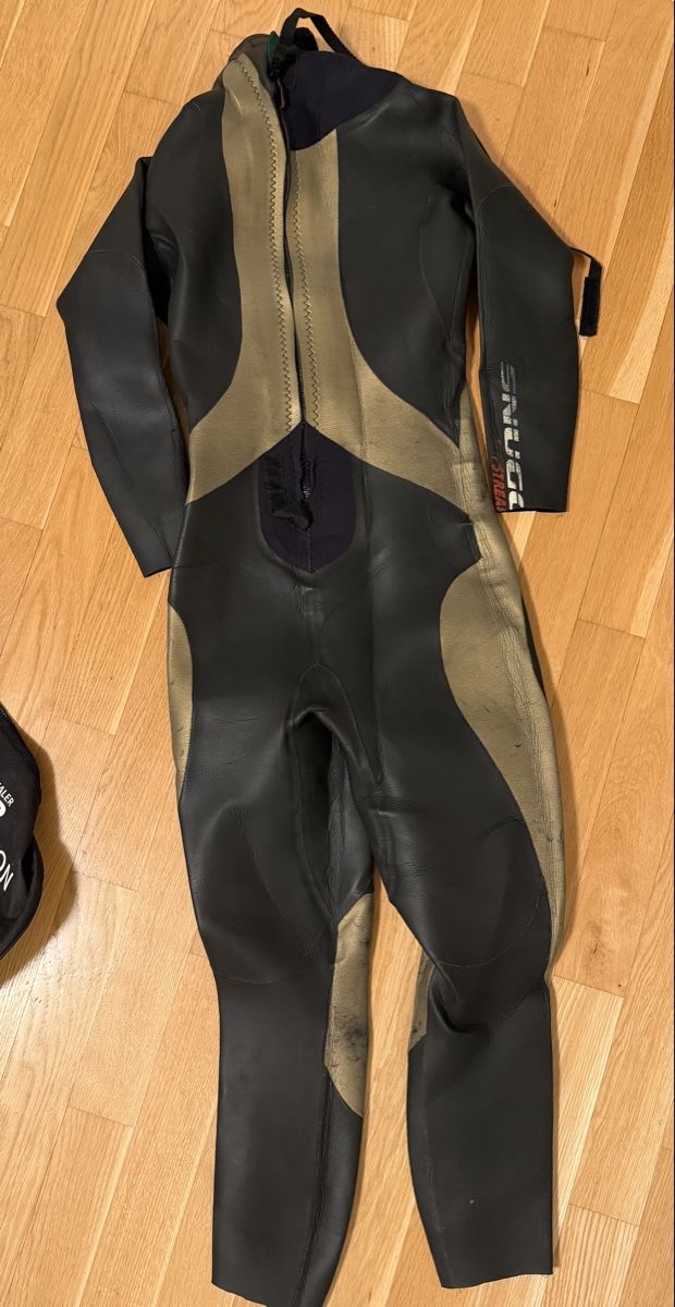 Anzüge: Snugg Slipstream Triathlon Neoprenanzug – Gebraucht aus Uetikon am See von Tightfun 1