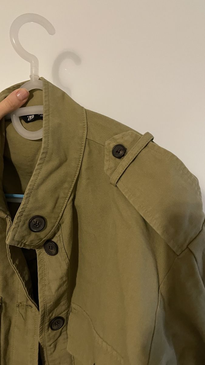 Zara Giacche: Olivgrüne Jacke von Zara – Nuovo (secondo la descrizione) da Lausen venduto da sim_hgp6 4