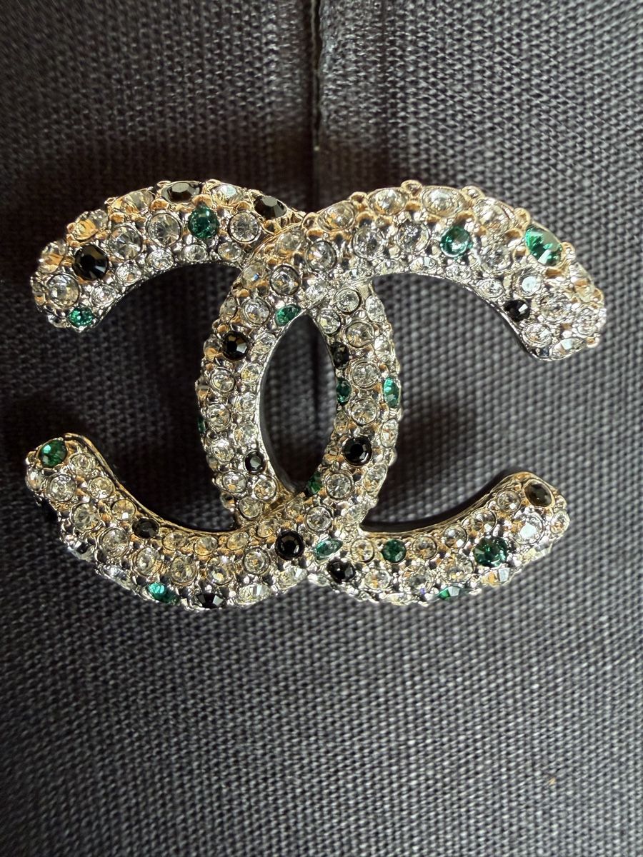 Chanel Orecchini pendenti & Orecchini a lobo: Chanel earrings New – Nuovo e nell'imballaggio originale da Fully venduto da Fashion_Mania 3