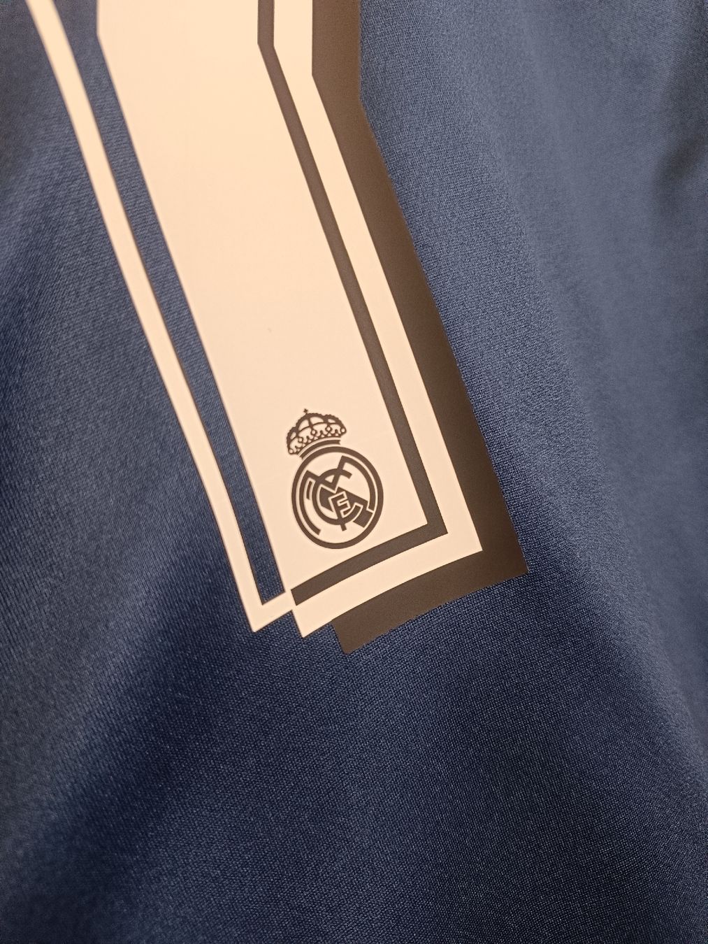 Real Madrid Canottiere & Pantaloni: RONALDO #7 Original Real Madrid 2015-16 Third Trikot – Usato da St-Léonard venduto da SwissDealsJersey 4