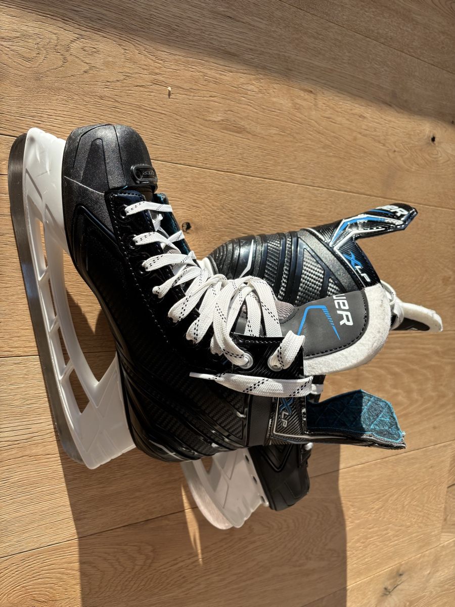 Bauer Pattini da ghiaccio: Bauer X LP Senior Gr. 43 – Nuovo (secondo la descrizione) da Rotkreuz venduto da bar_lgv5 1