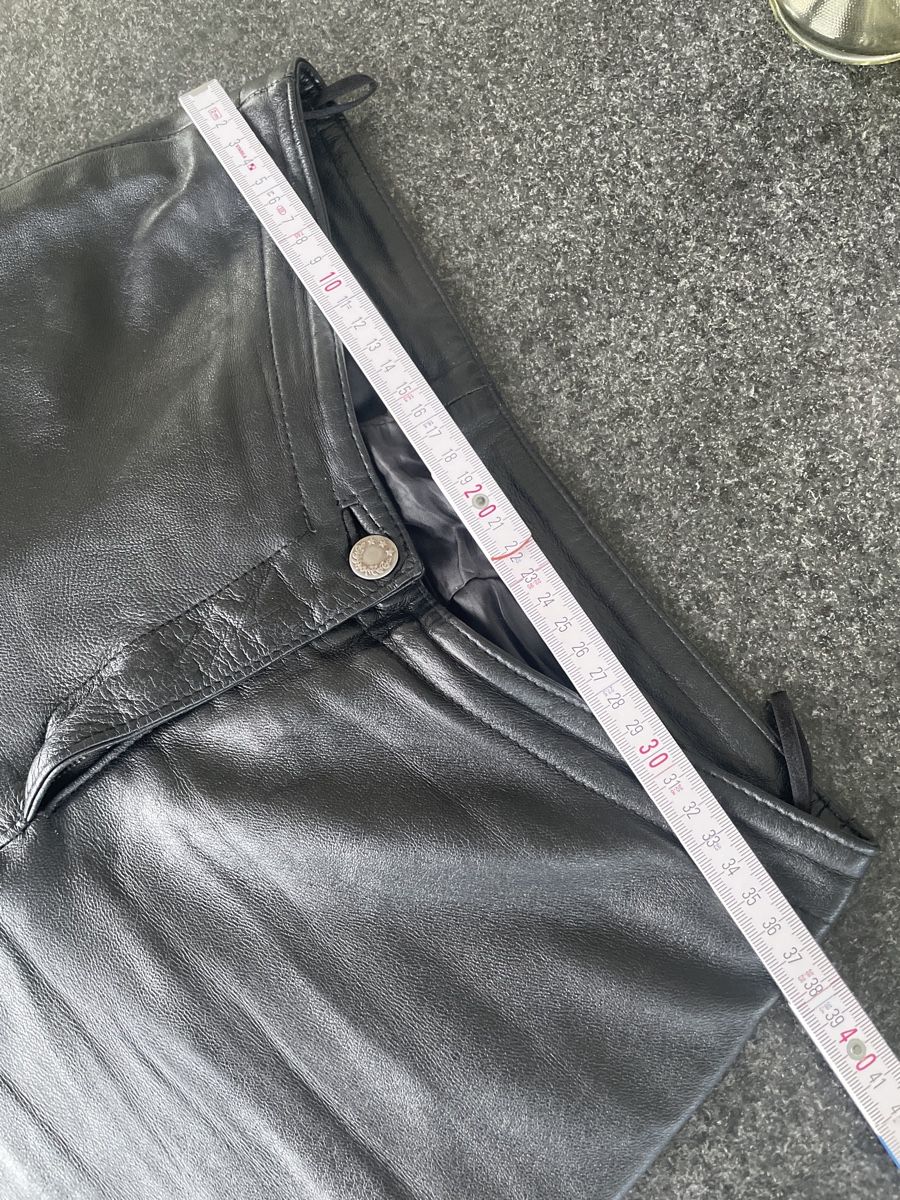 Pantaloni: Hose Leder – Usato da Immensee venduto da ole_j97w 4