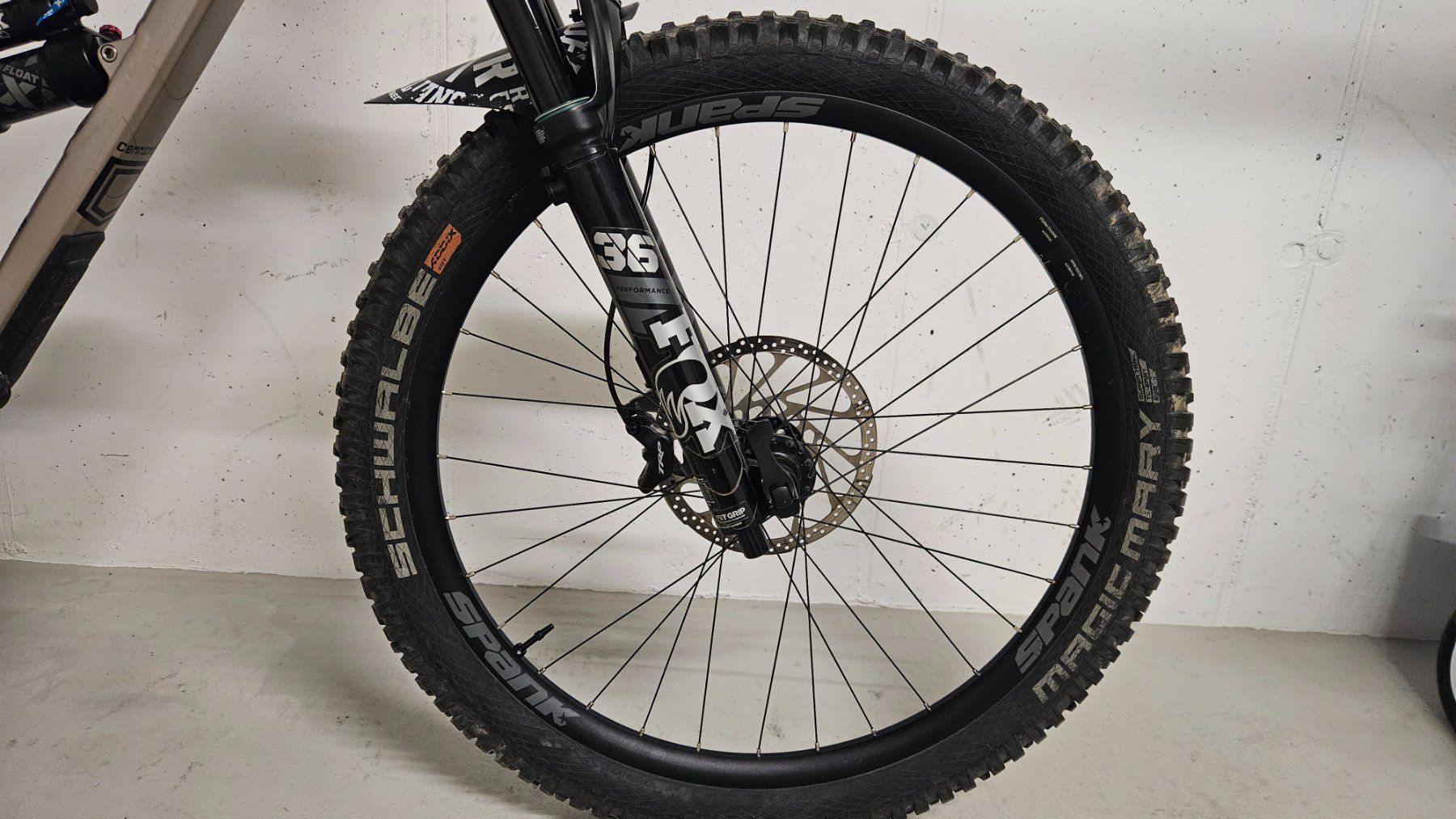 Commencal Biciclette: COMMENCAL CLASH XS JUNIOR Enduro-Downhill – Usato da Neyruz FR venduto da Philou6 8