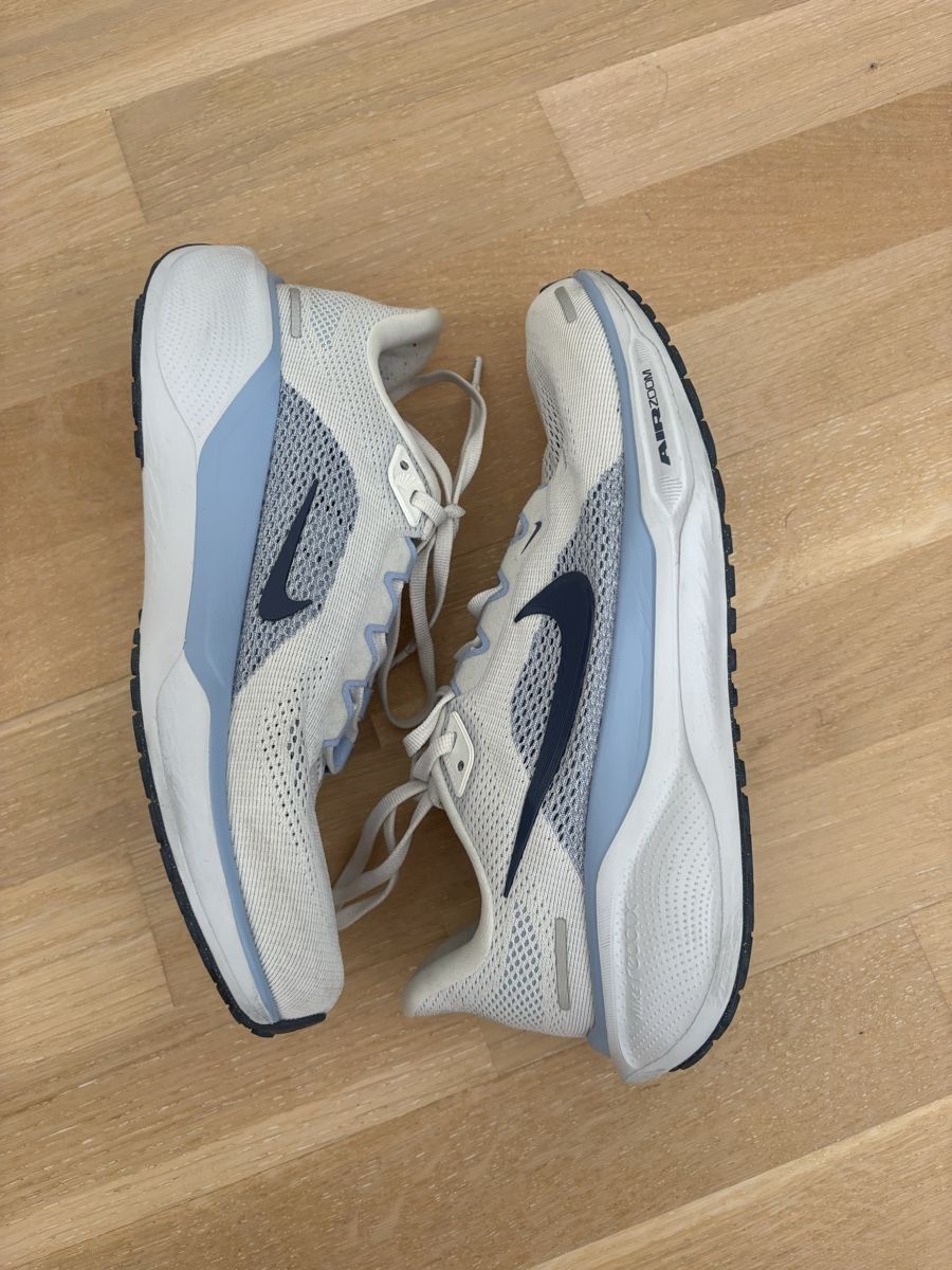 Nike Scarpe da donna: Nike Laufschuhe – Nuovo (secondo la descrizione) da Schüpfen venduto da ani_gj8r
