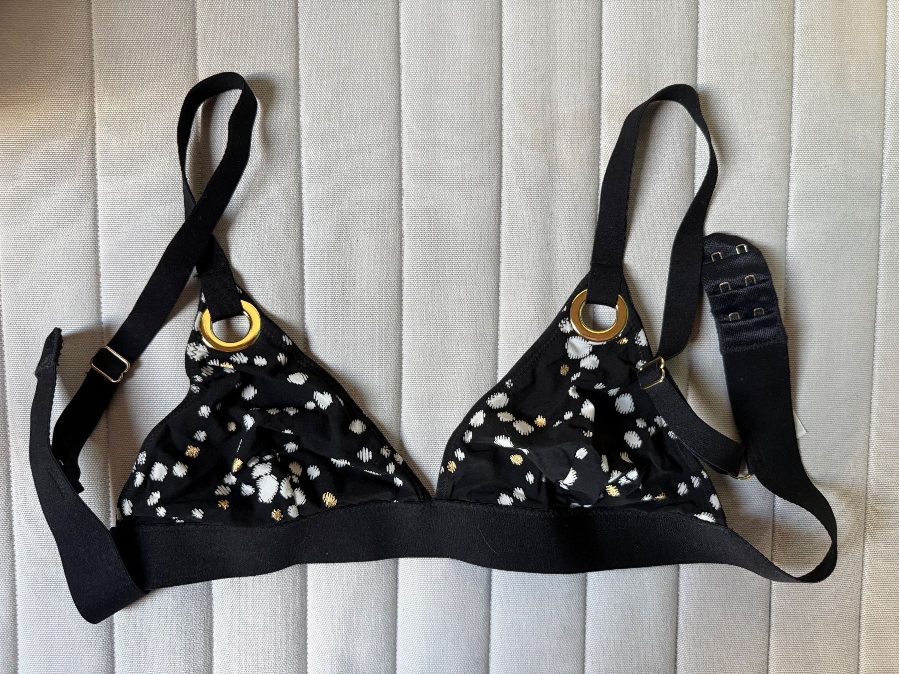 Costumi da bagno & Bikini: Schwarzes Triangel-Bikini mit Muster – Usato da Altendorf venduto da Ga04