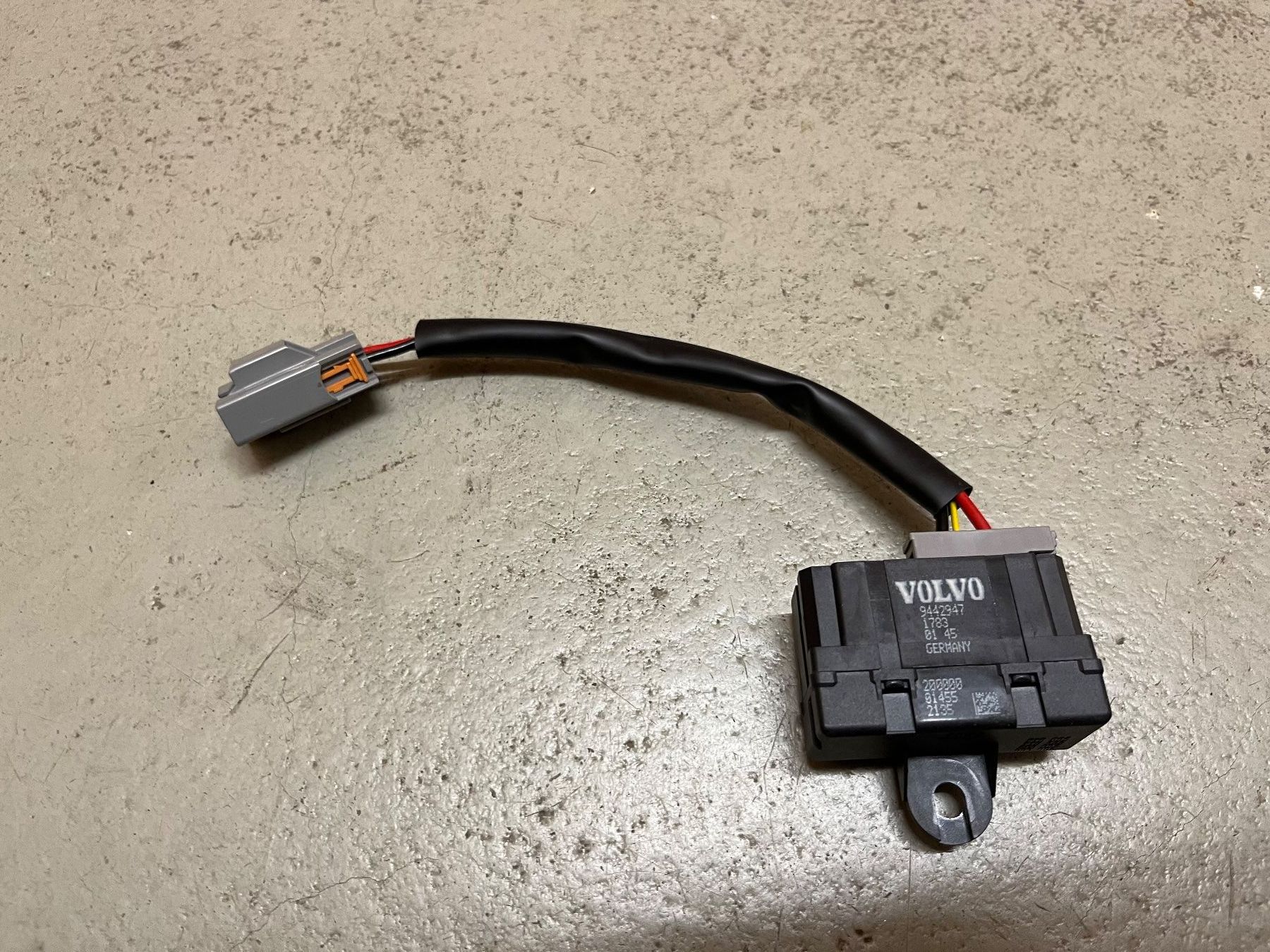 Volvo Toutes les pièces auto: Volvo Relais Sitzheizung - 9442947 – D'occasion à Bischofszell par VolvoT5 1