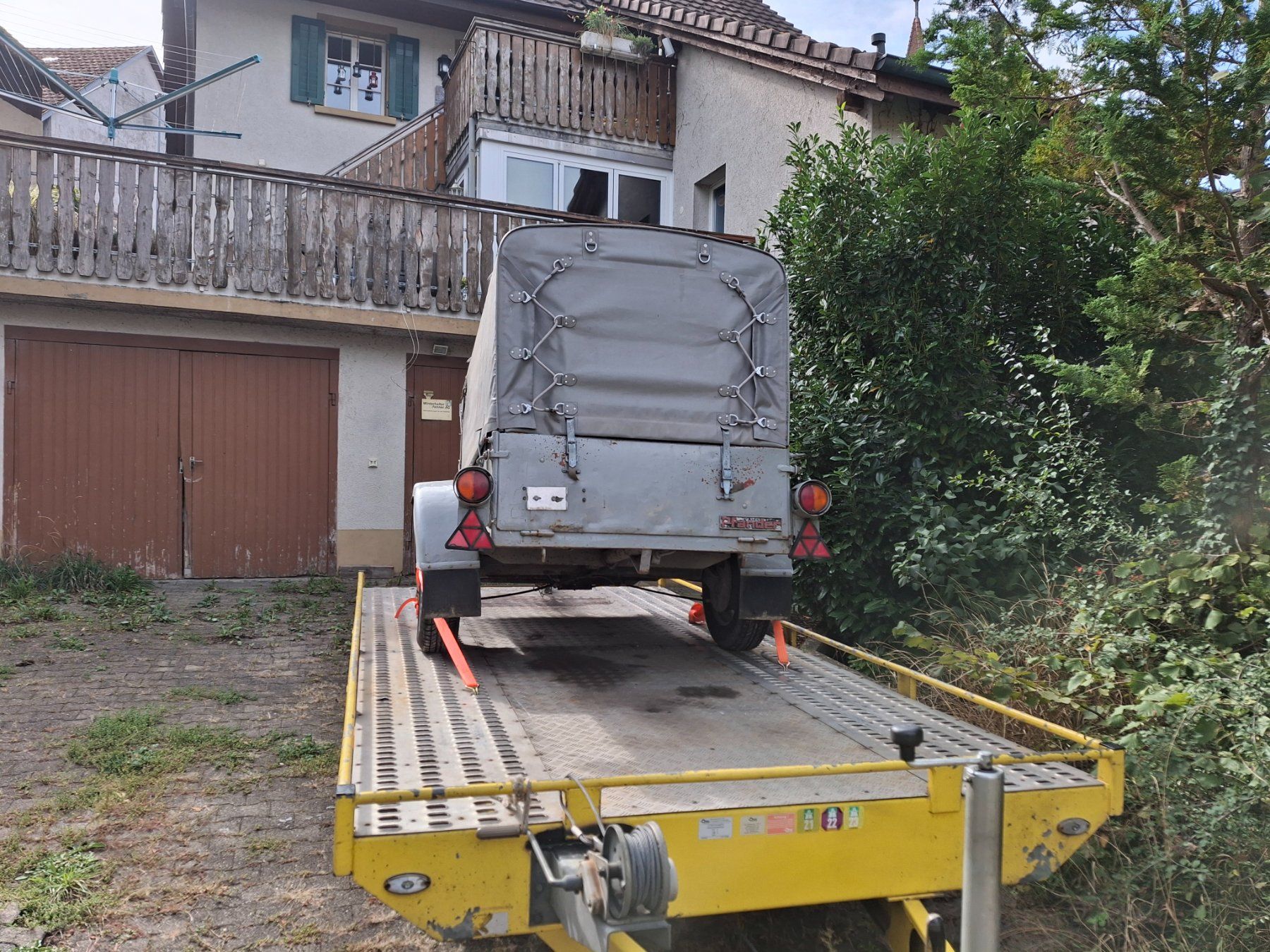 Pfander Rimorchi: Autoanhaenger Pfander P750 AB – Usato da Oeschgen venduto da Kuppi 1